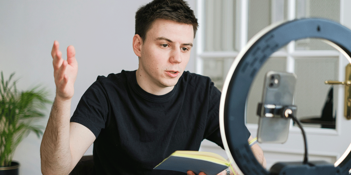 Közösségi mégia útmutató